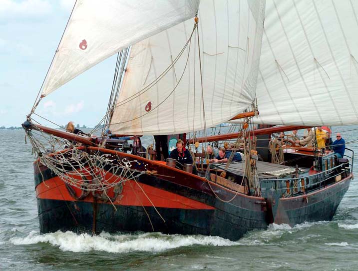 Segeln auf IJsselmeer oder Wattenmeer mit der Zweimastklipper Twee Gebroeders ab Muiden