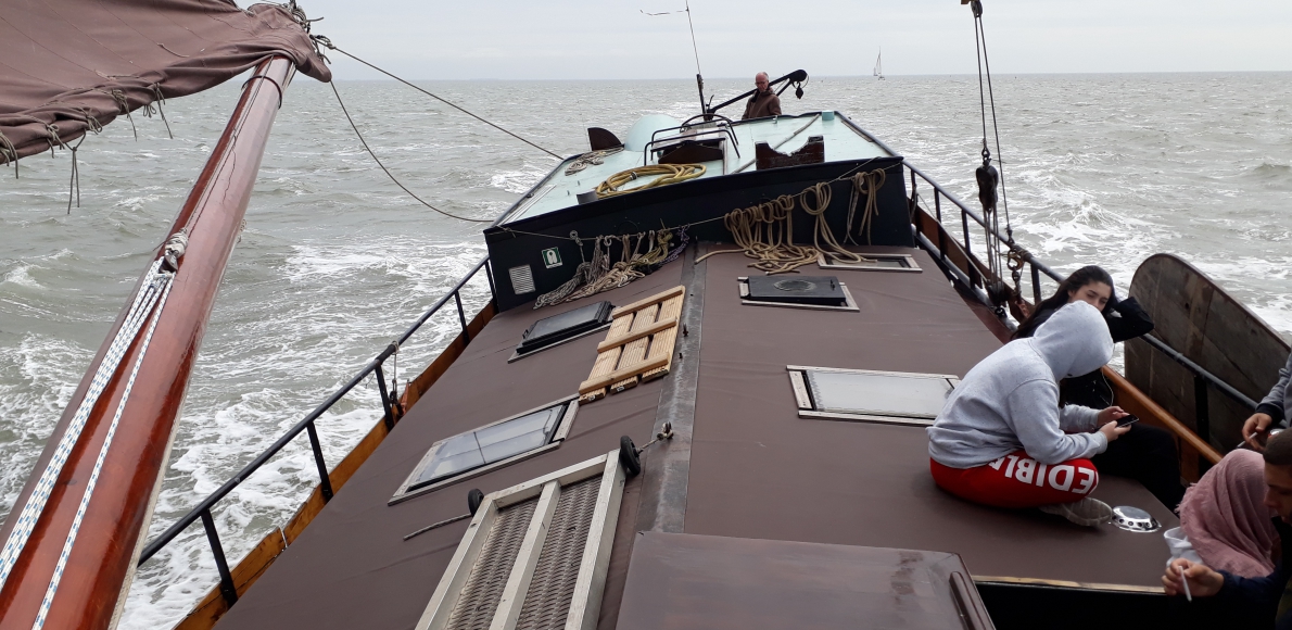 zeilen op IJsselmeer of Waddenzee met de tjalk Medusa vanuit Kampen