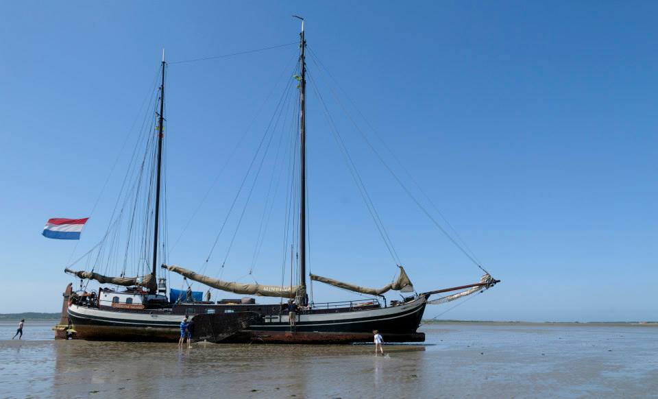 zeilen op IJsselmeer of Waddenzee met de stevenaak Minerva vanuit Harlingen