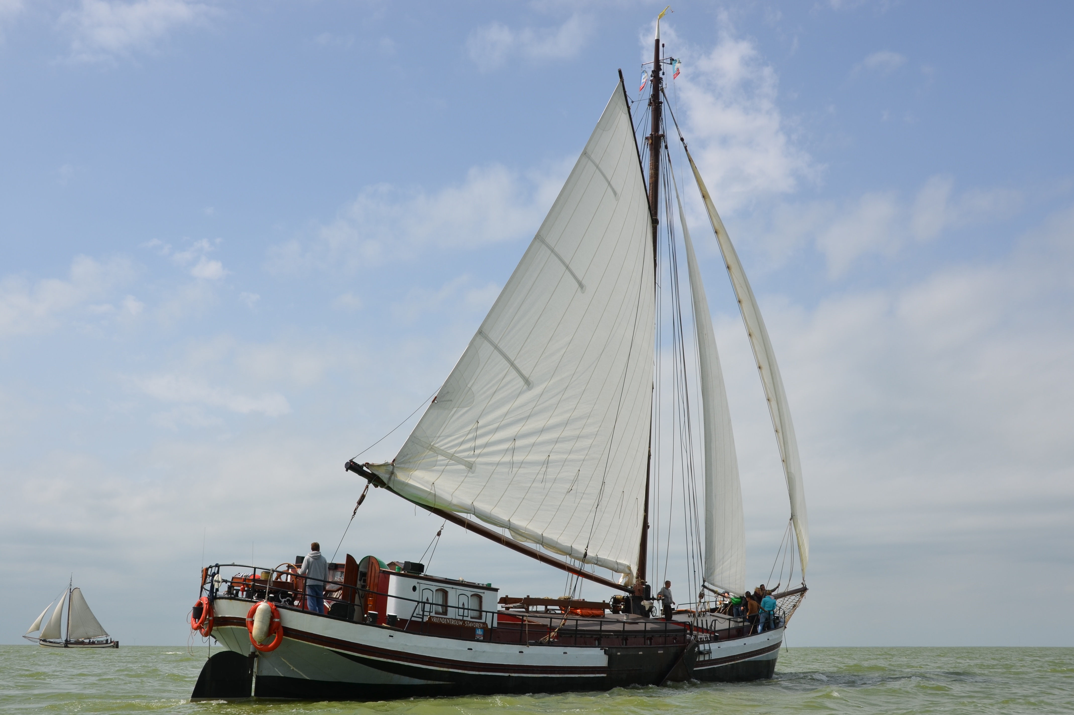 zeilen op IJsselmeer of Waddenzee met de eenmastklipper Vriendentrouw vanuit Stavoren