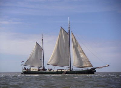 zeilen op IJsselmeer of Waddenzee met de tweemastklipper Waddenzee vanuit Harlingen